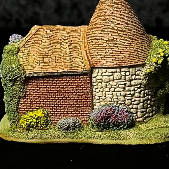 Lilliput Lane | The Hop Pickers | Club Symbol of Membership - Picture 14 of 16